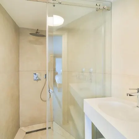 Iconic Exception - Heating Pool & Tennis Villa Marbella