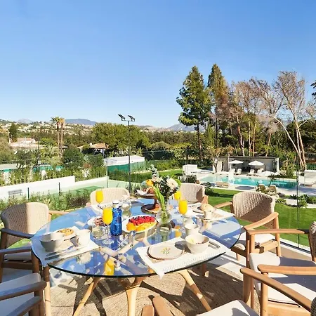 Iconic Exception - Heating Pool & Tennis Villa