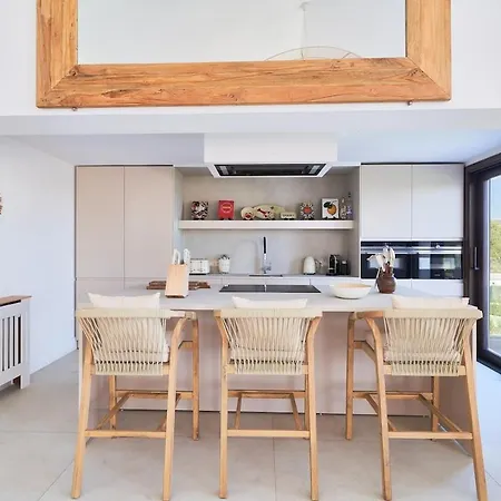 Iconic Exception - Heating Pool & Tennis * Marbella