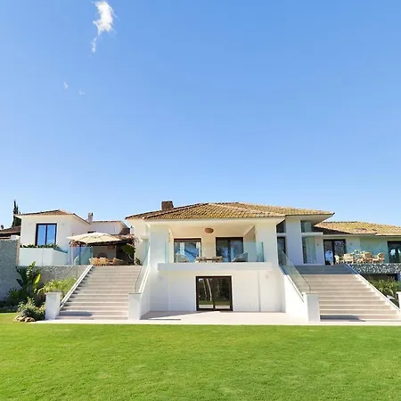 Iconic Exception - Heating Pool & Tennis * Marbella