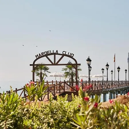 빌라 Iconic Exception - Heating Pool & Tennis 마르베야