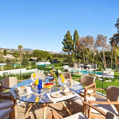 Iconic Exception - Pool & Tennis Villa Marbella