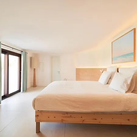 Iconic Exception - Pool & Tennis Villa *
