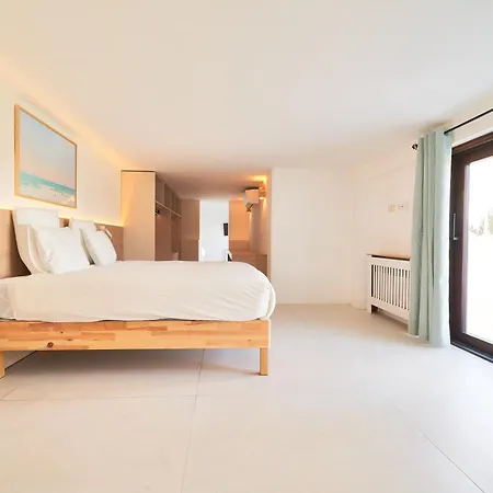 Iconic Exception - Pool & Tennis * Marbella