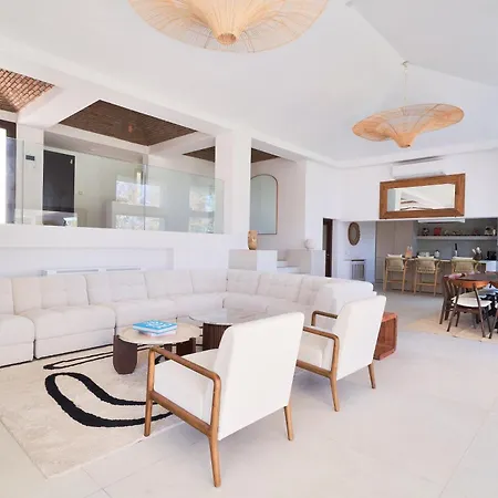 Iconic Exception - Pool & Tennis * Marbella