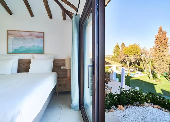 Iconic Exception - Heating Pool & Tennis Marbella