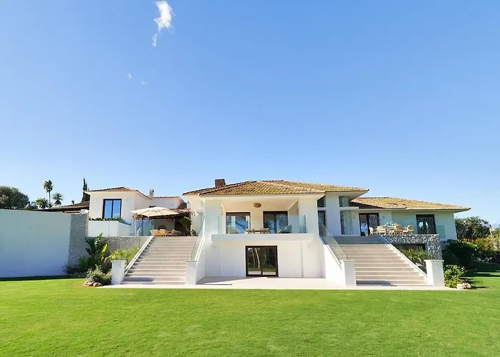 Iconic Exception - Heating Pool & Tennis * Marbella