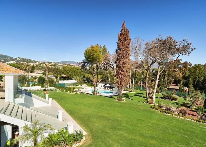 Iconic Exception - Heating Pool & Tennis * Marbella