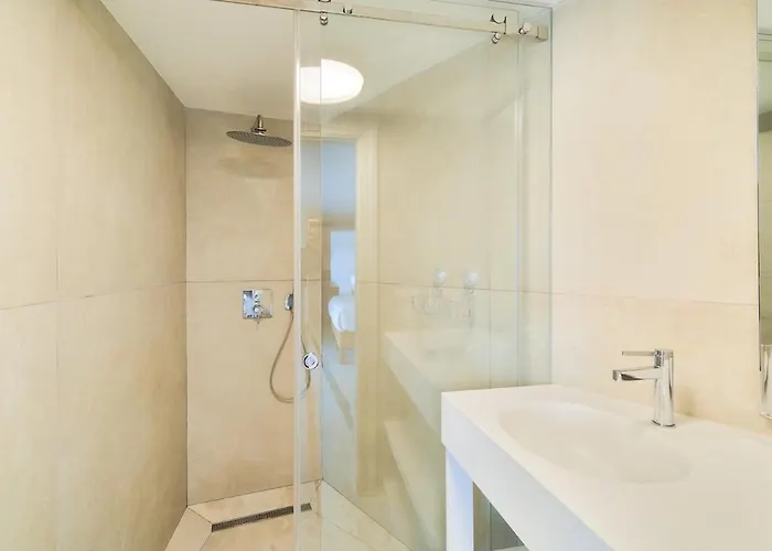 Iconic Exception - Heating Pool & Tennis Villa Marbella