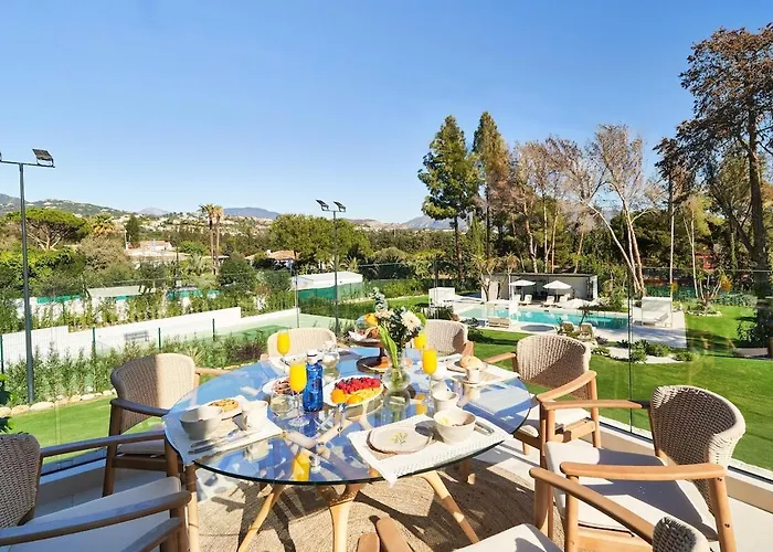 Iconic Exception - Heating Pool & Tennis Villa