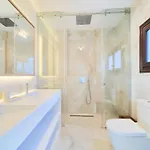 Iconic Exception - Heating Pool & Tennis Villa *