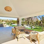 Iconic Exception - Heating Pool & Tennis Villa Marbella