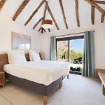 Iconic Exception - Heating Pool & Tennis * Marbella